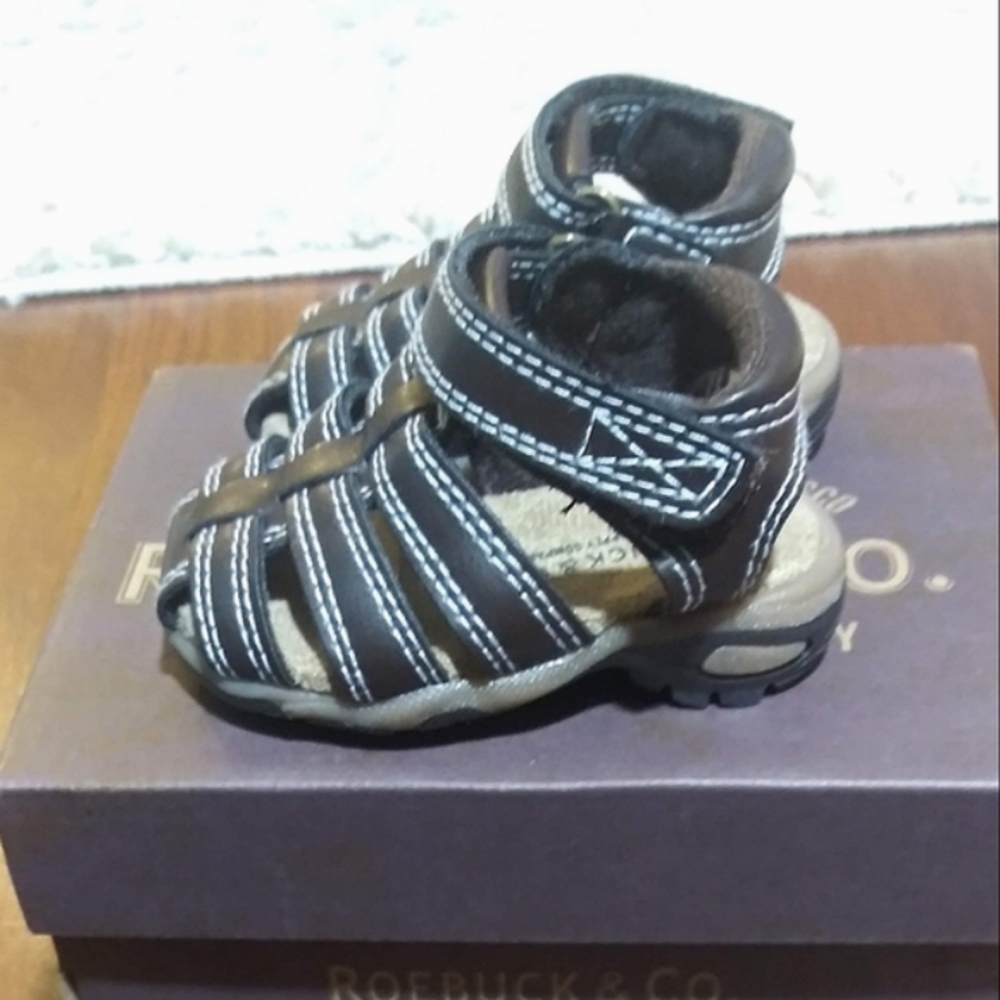 New In Box Infant Sandals - Picture 2 of 6
